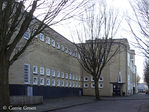 Linkervleugel. Twee kussens uit de deur zijn vervangen door ramen.
<br/>
Corrie Groen- Pickhard, 2015-01-02